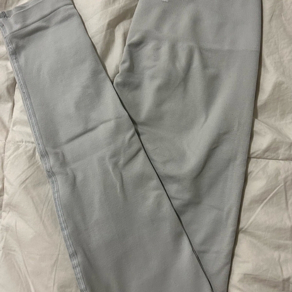 Alphalete Amplify Leggings - Picture 3 of 5